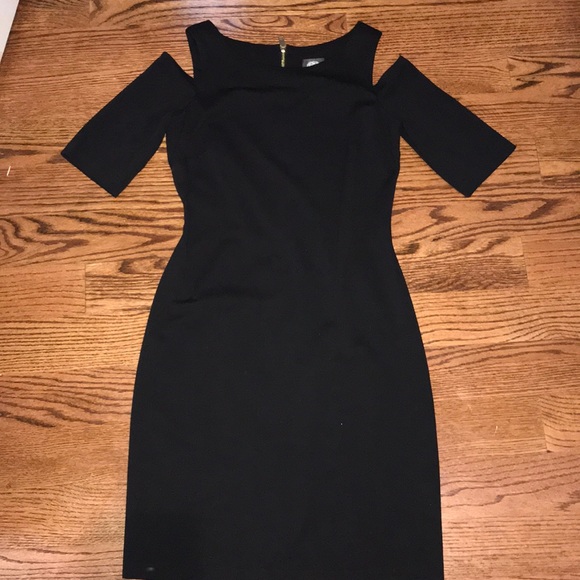 Dress - Picture 1 of 3